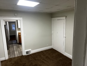 19 E James St in River Rouge, MI - Building Photo - Building Photo