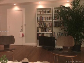 1616 Michigan Ave-Unit -4 in Miami Beach, FL - Building Photo - Building Photo