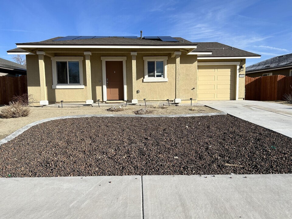 2644 Ladera Dr in Fallon, NV - Building Photo