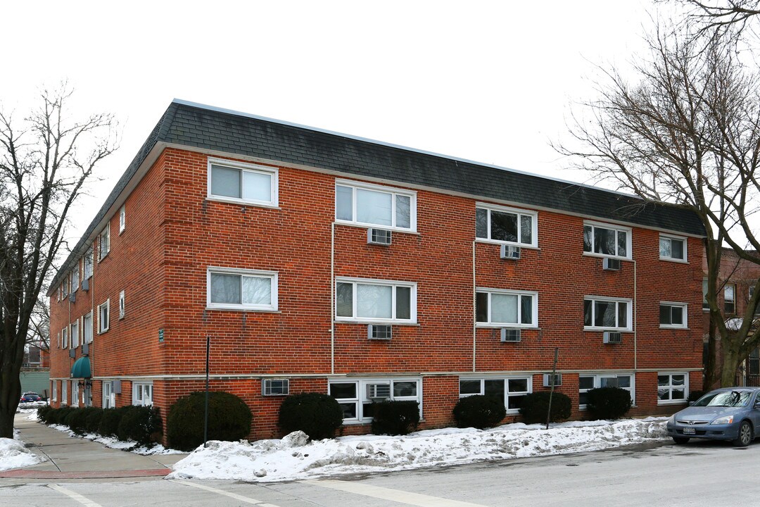 800 Custer Ave in Evanston, IL - Building Photo