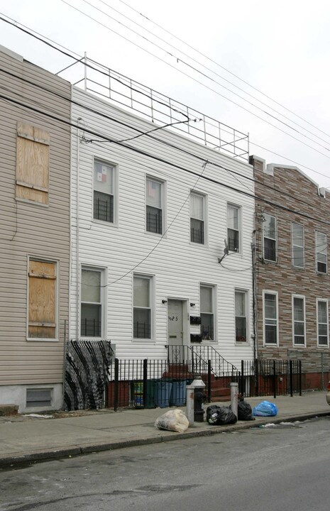 525 Euclid Ave in Brooklyn, NY - Foto de edificio
