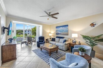 832 Tanbark Dr in Naples, FL - Building Photo - Building Photo