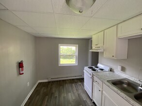208 W Main St in Waynesboro, PA - Building Photo - Building Photo