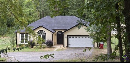 5474 Bankston Lake Rd in Macon, GA - Building Photo - Building Photo