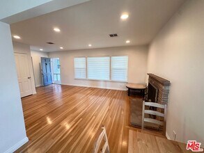 4717 Glenwood Ave in Montrose, CA - Building Photo - Building Photo