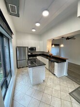 124 Roberts Ln in Alexandria, VA - Building Photo - Building Photo