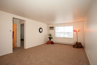 State Place Apartment Homes in Chesterton, IN - Building Photo - Building Photo