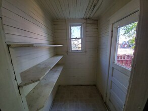 1518 1/2 Jefferson St in Duluth, MN - Building Photo - Building Photo