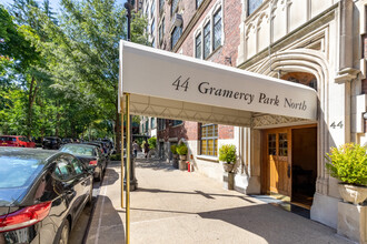 44 Gramercy Park N in New York, NY - Foto de edificio - Building Photo