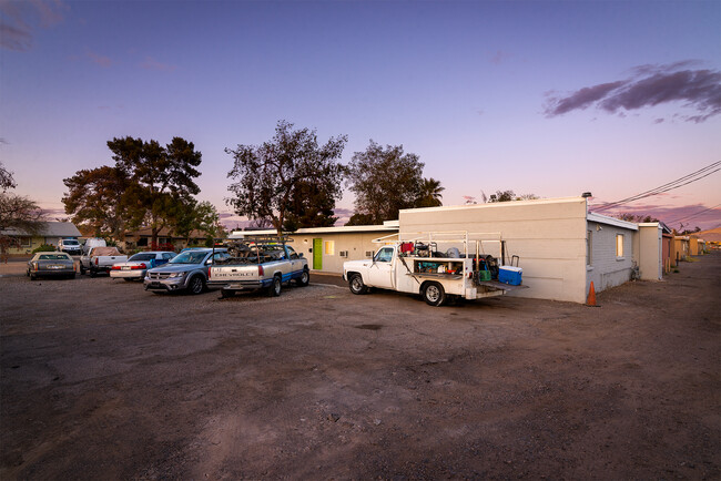 2741 W Tuckey Ln in Phoenix, AZ - Building Photo - Building Photo