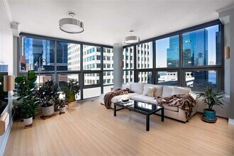 105 Greene St-Unit -902 in Jersey City, NJ - Building Photo - Building Photo