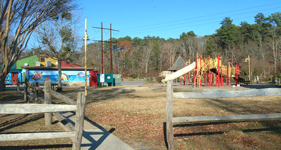 Holiday Trav-L-Park in Virginia Beach, VA - Building Photo - Building Photo