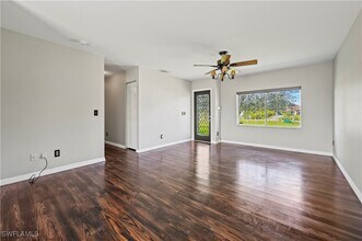 4480 20th St NE in Naples, FL - Foto de edificio - Building Photo
