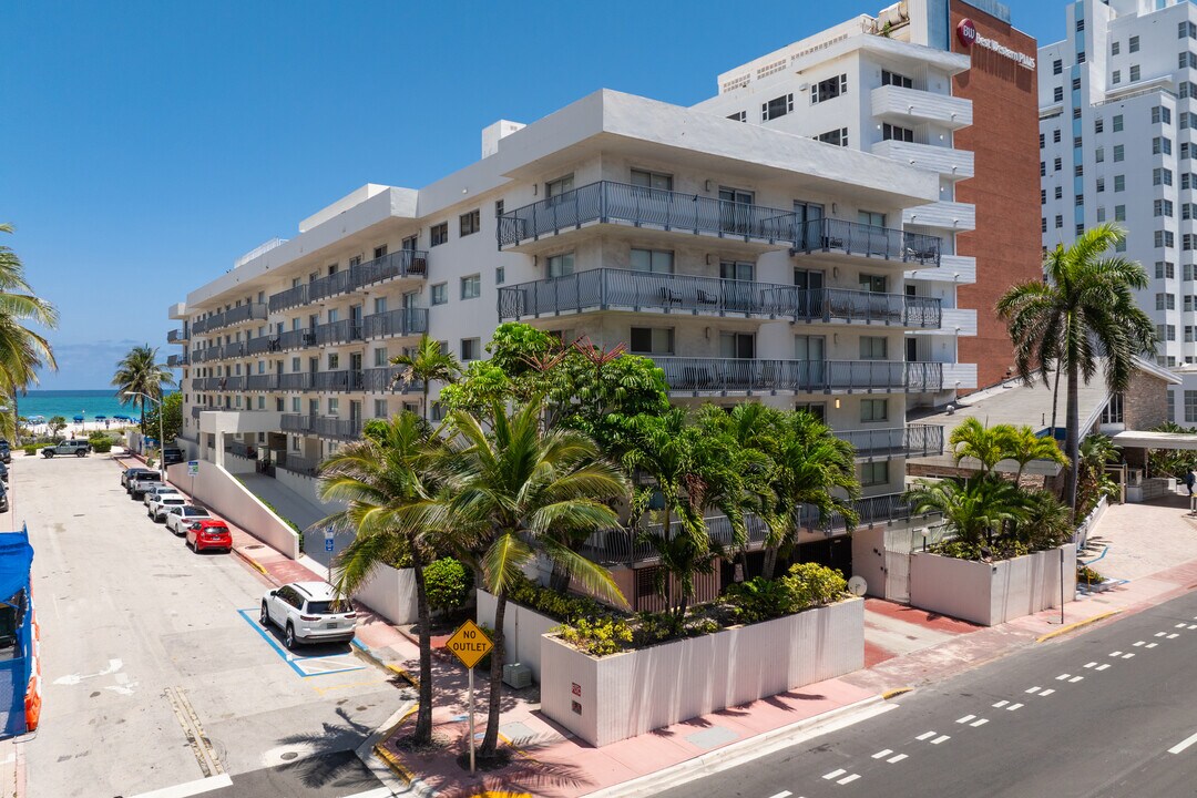 King Richard's Condominium in Miami Beach, FL - Building Photo