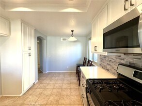 7759 Devonshire Ct in Rancho Cucamonga, CA - Foto de edificio - Building Photo