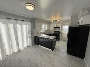 2714 Colton Dr SE in Grand Rapids, MI - Building Photo - Building Photo