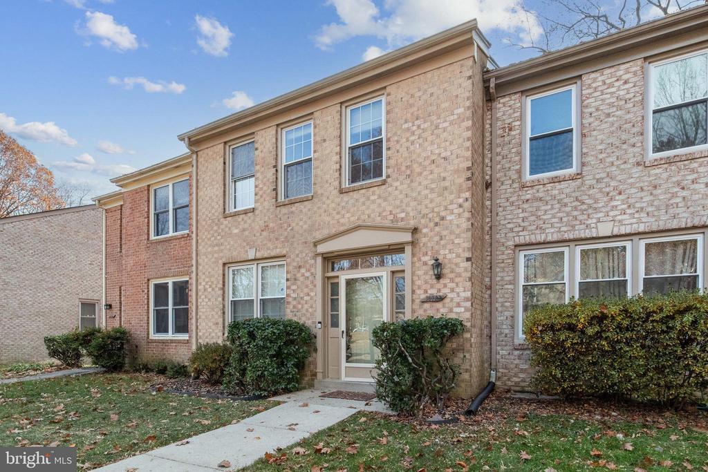 10722 Pine Haven Terrace in Rockville, MD - Building Photo