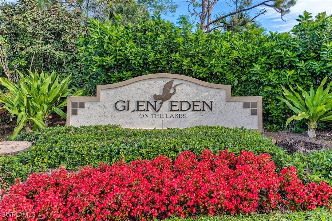 14754 Glen Eden Dr in Naples, FL - Foto de edificio