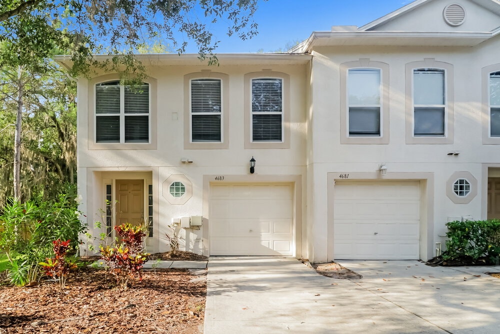 4683 Ashburn Square Dr in Tampa, FL - Building Photo