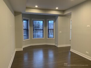 849 W Lill Ave in Chicago, IL - Building Photo - Building Photo