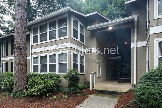 5143 Roswell Rd NE