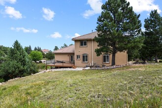 5440 Broadmoor Bluffs Dr in Colorado Springs, CO - Building Photo - Building Photo