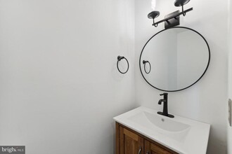 7671 Wolford Way in Lorton, VA - Building Photo - Building Photo