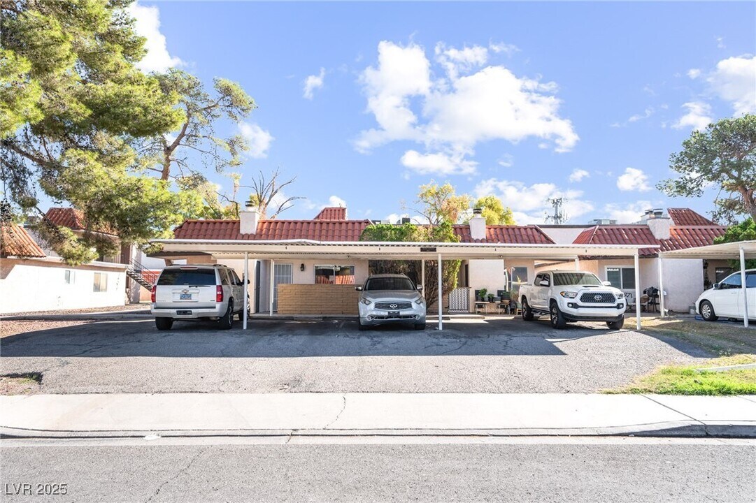 2732 Eldora Cir in Las Vegas, NV - Building Photo
