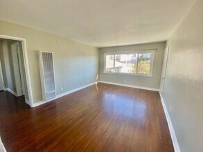 Bright Upper-Level 1-Bedroom Apartment with Parking Included in Los Angeles, CA - Building Photo - Interior Photo
