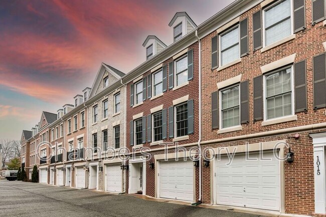 property at 1017 N Kensington St