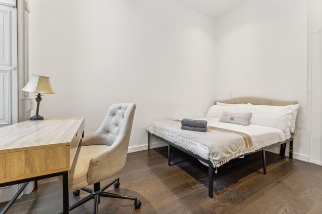property at 60 E 56th St