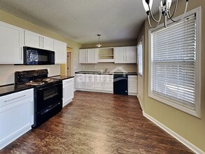 4001 Mantua Way in Raleigh, NC - Building Photo - Building Photo