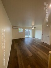 1216 Oak View Dr in Grants Pass, OR - Building Photo - Building Photo