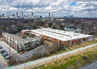 South Park Lofts in Atlanta, GA - Foto de edificio - Building Photo