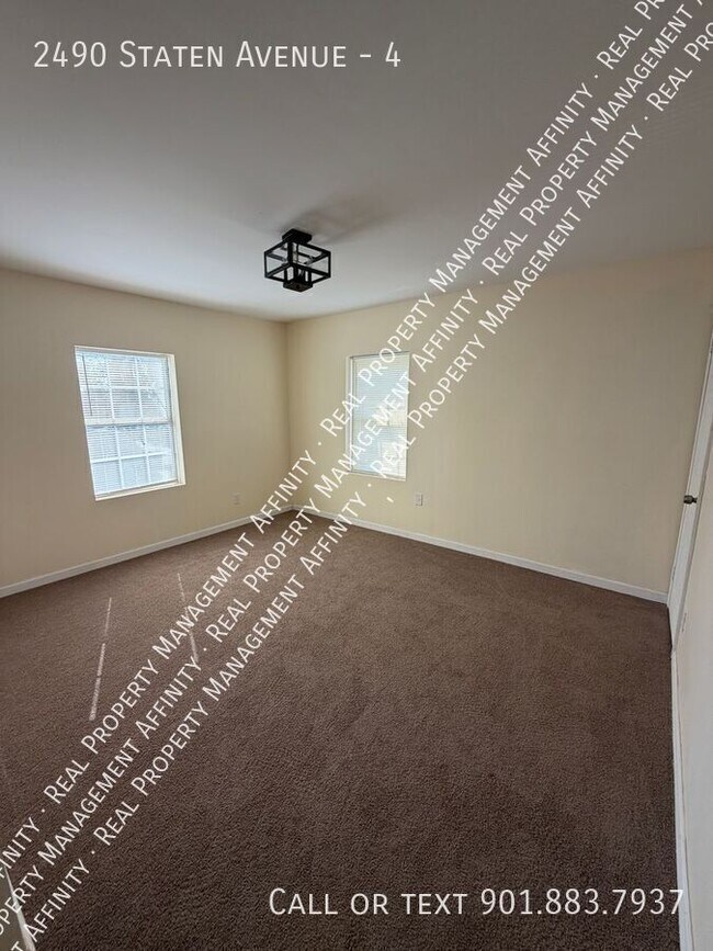 2490 Staten Ave in Memphis, TN - Building Photo - Building Photo