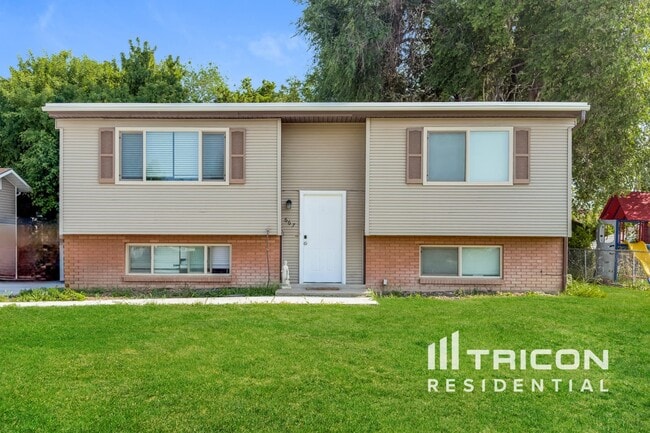 property at 667 W 2200 N