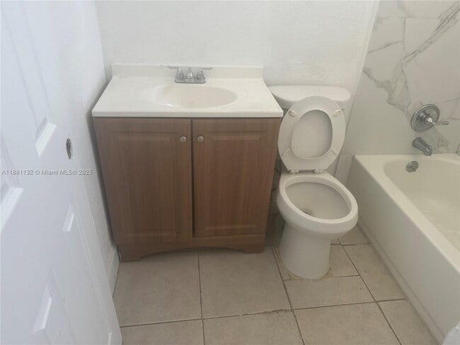 612 NW 2nd Ave in Hallandale Beach, FL - Building Photo - Building Photo