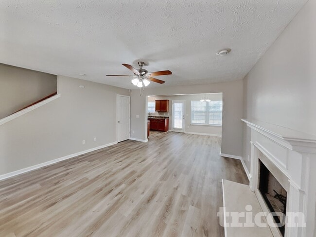 4028 Deer Run Trce in Spring Hill, TN - Foto de edificio - Building Photo