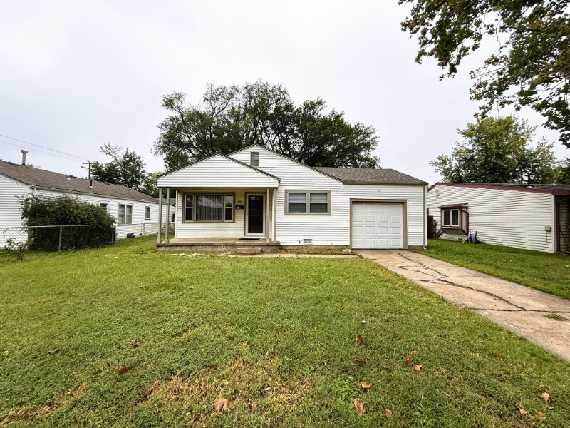 3157 S Elizabeth Ave in Wichita, KS - Building Photo