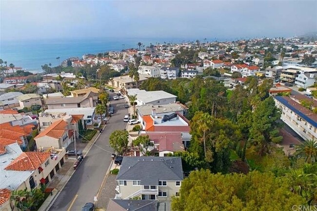 308 Encino Ln, Unit A in San Clemente, CA - Building Photo - Building Photo