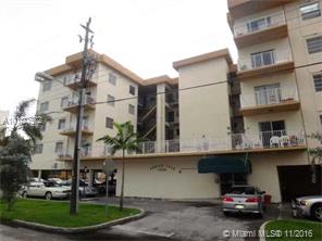 3536 NE 168th St in North Miami Beach, FL - Building Photo