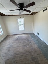 5 Oak St, Unit 1 in Clinton, MA - Building Photo - Building Photo