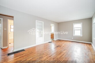 2175 Delavan Dr in Columbus, OH - Building Photo - Building Photo