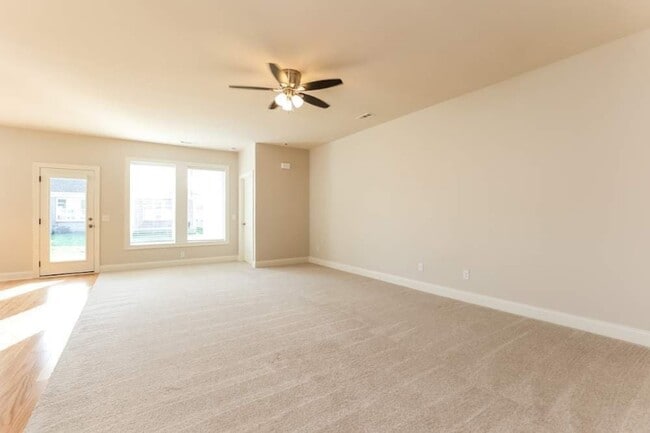 121 Shiloh Ridge in Hendersonville, TN - Building Photo - Building Photo