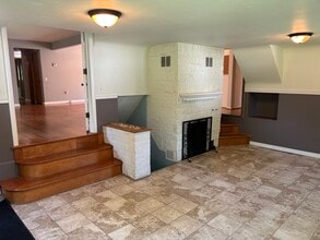 15922 Fernwood Rd in Chagrin Falls, OH - Building Photo - Building Photo