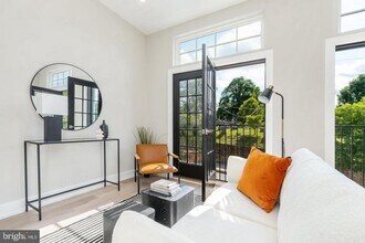 3919 Ridge Ave in Philadelphia, PA - Building Photo - Building Photo