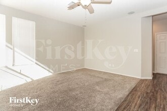 8049 Rock Port Cir in Las Vegas, NV - Building Photo - Building Photo