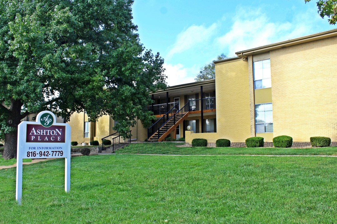 Ashton Place Apartments in Kansas City, MO - Foto de edificio