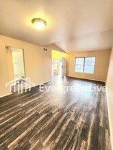 221 Fireball Dr in Clovis, NM - Building Photo - Building Photo