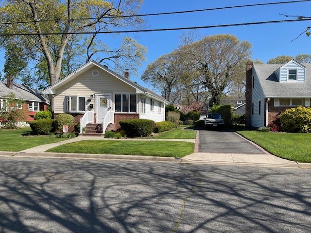 property at 1853 Carroll Ave